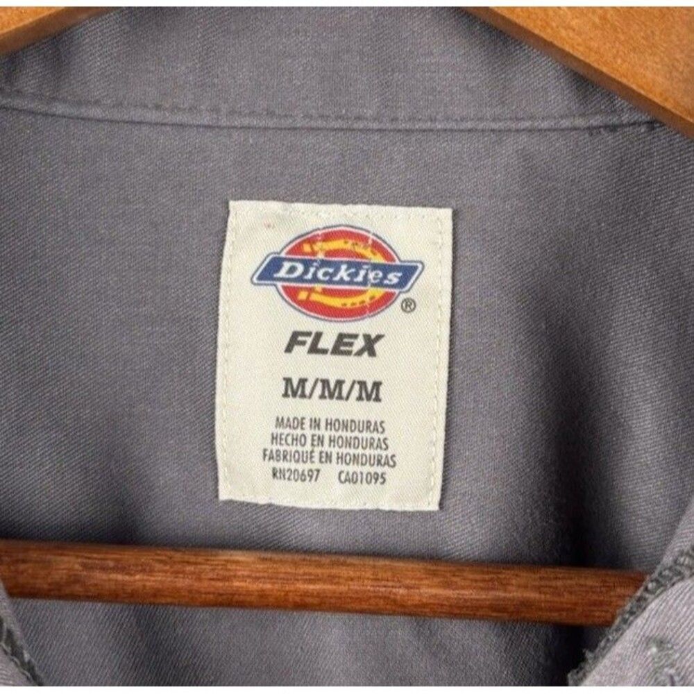 Dickies Shirt Mens Medium Button Up Work Uniform USA Flex Gray Long Sleeve - Picture 3 of 3